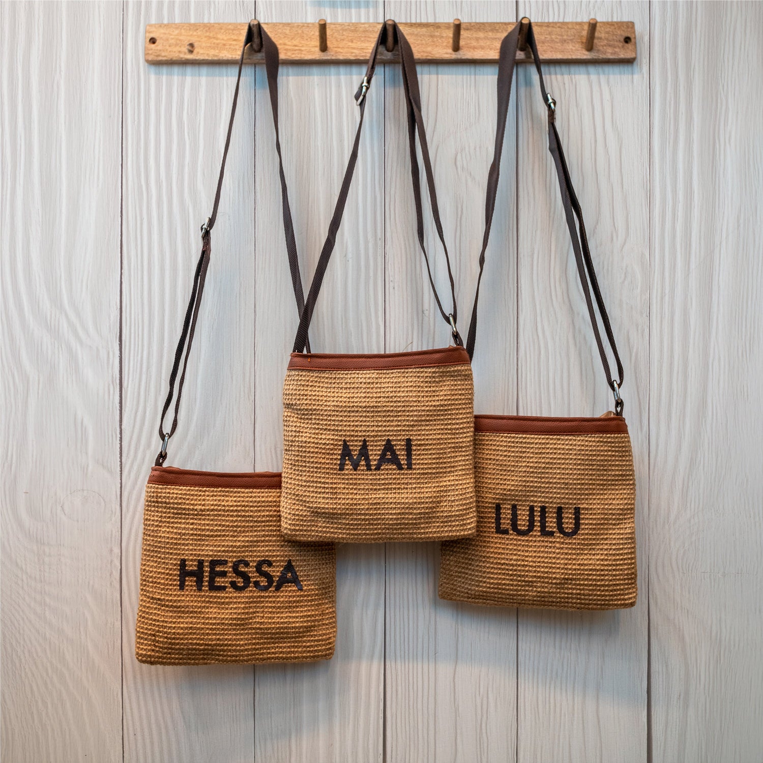 POUCHES