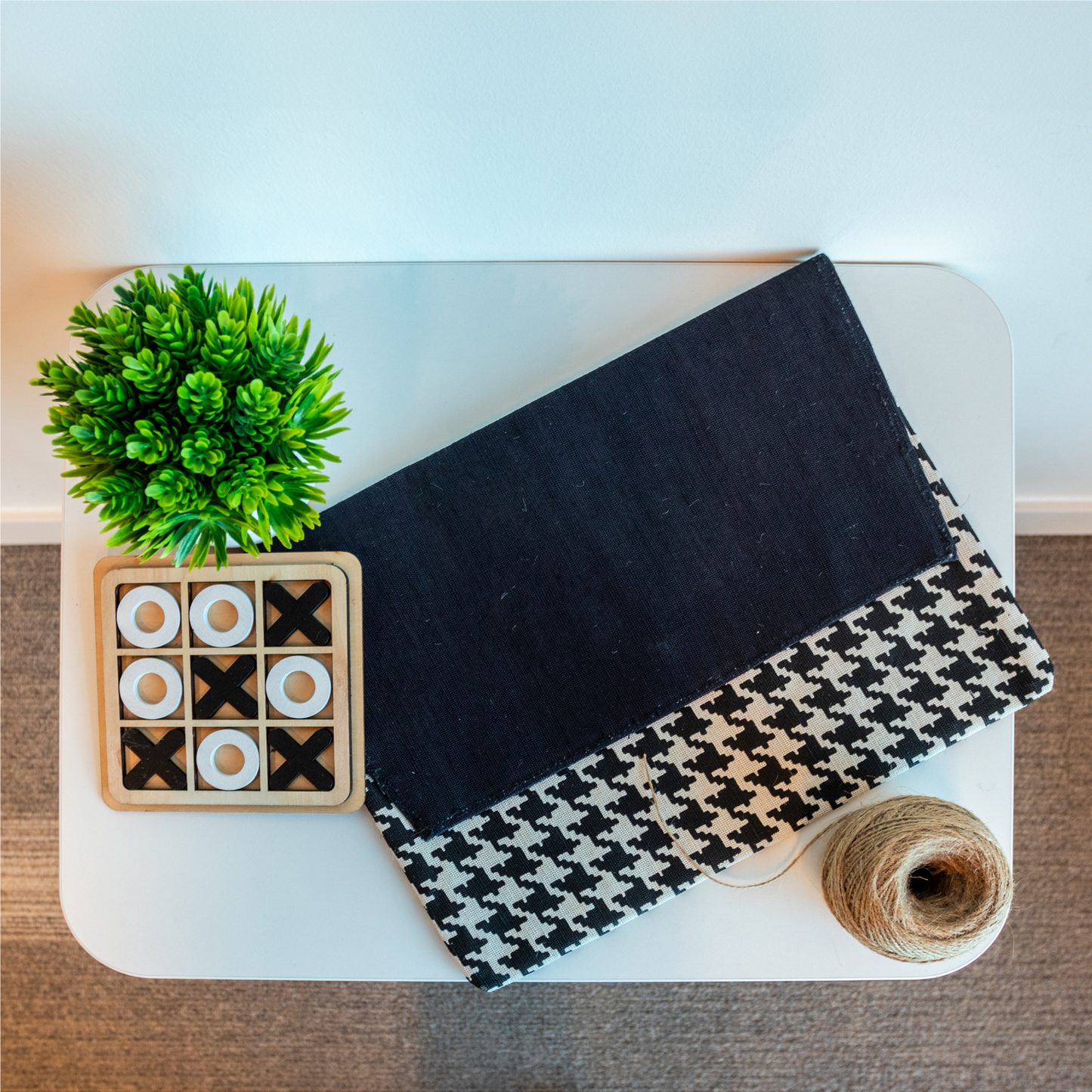 Flapped Clutch Black