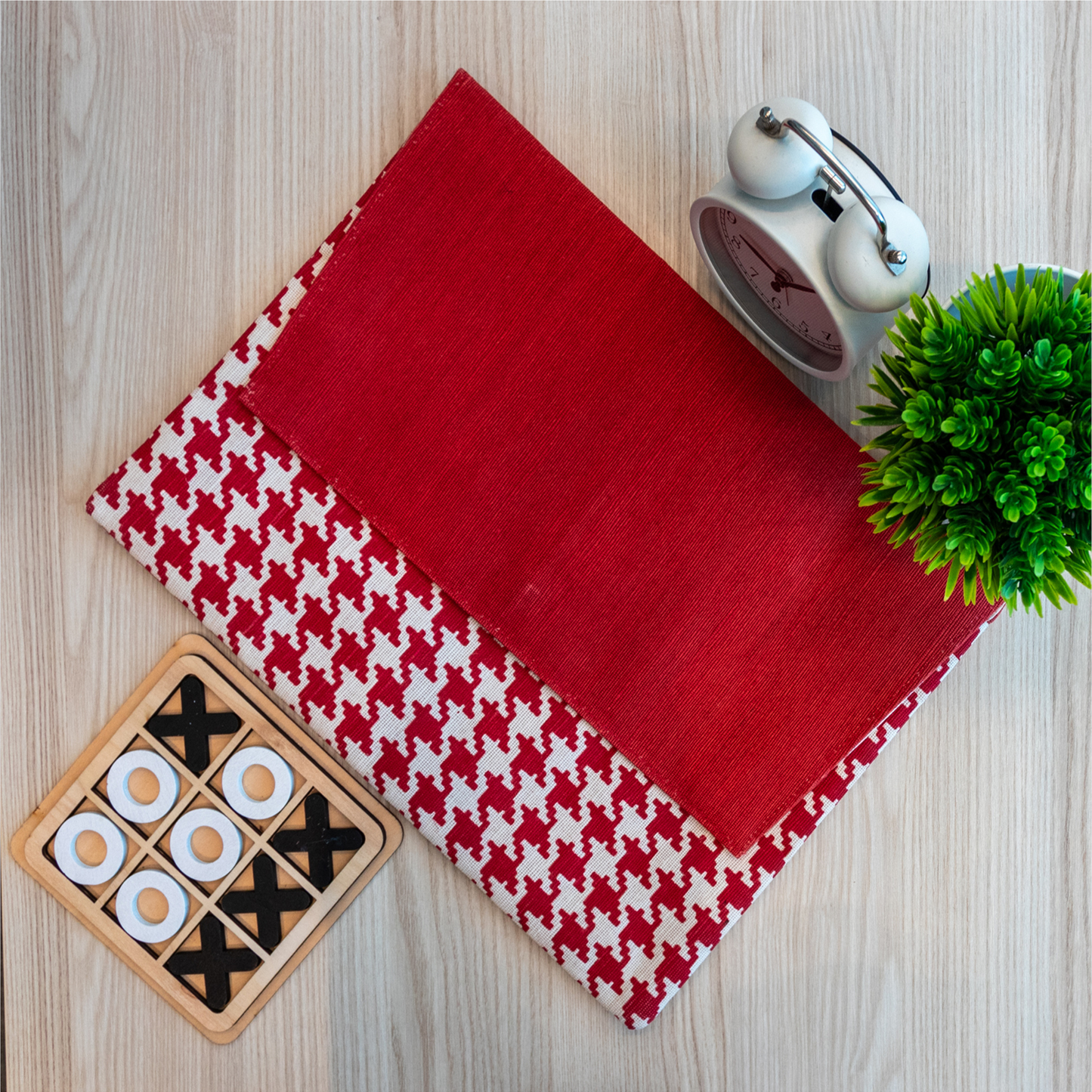 Flapped Clutch Red