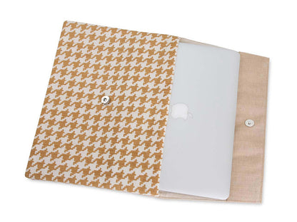 Flapped Clutch Beige